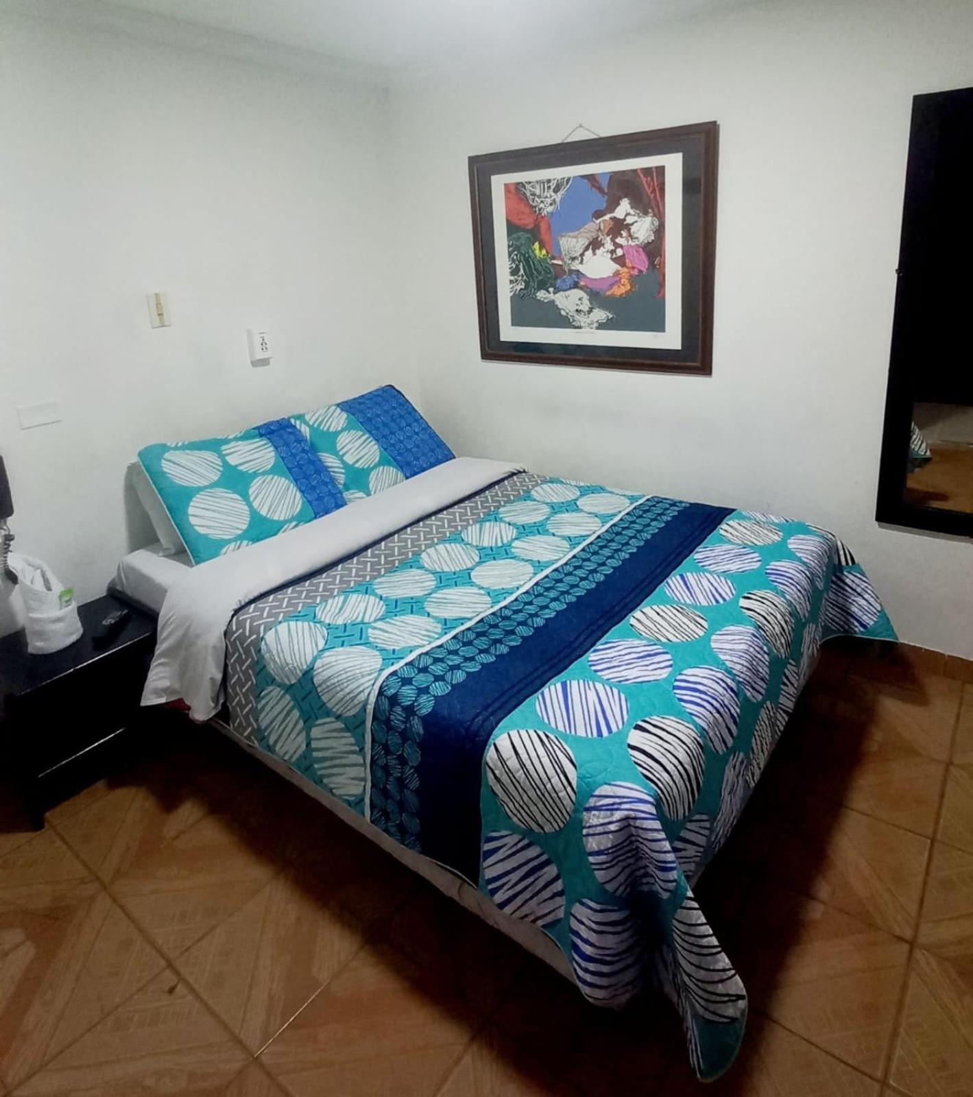 Hotel Parkway Inn 58 Street — Photos 1